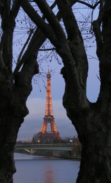  - Paris