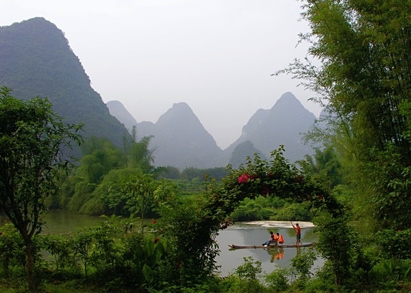 Dragon river, Yangshou - China