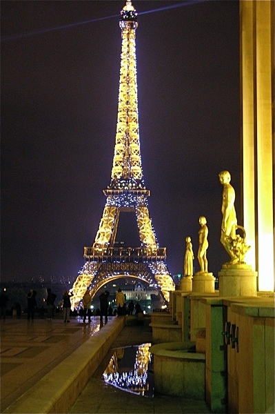  - Paris