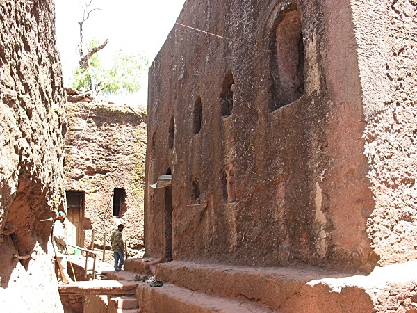  - Tradition - Lalibella - 12th / 13thC Ethiopean Churches