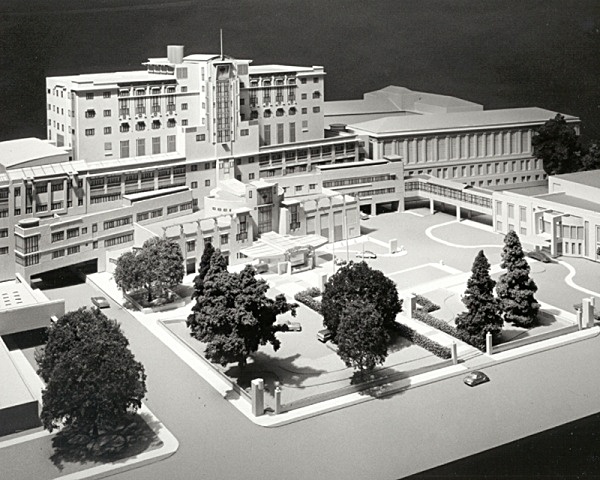 Model - Hartford, CN