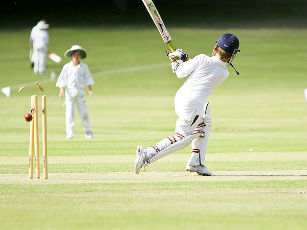 8K0E9463-64 - The Abbey vs OBH U9 Cricket June 08