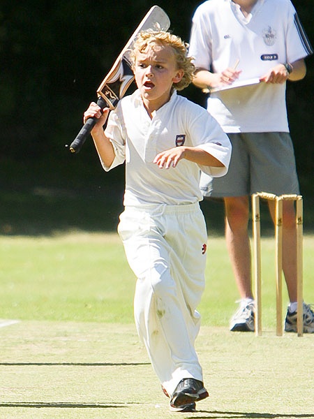 8K0E8215-5 - The Abbey vs OBH U9 Cricket June 08