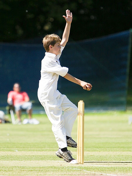 8K0E8298-12 - The Abbey vs OBH U9 Cricket June 08