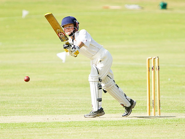 8K0E9121-48 - The Abbey vs OBH U9 Cricket June 08