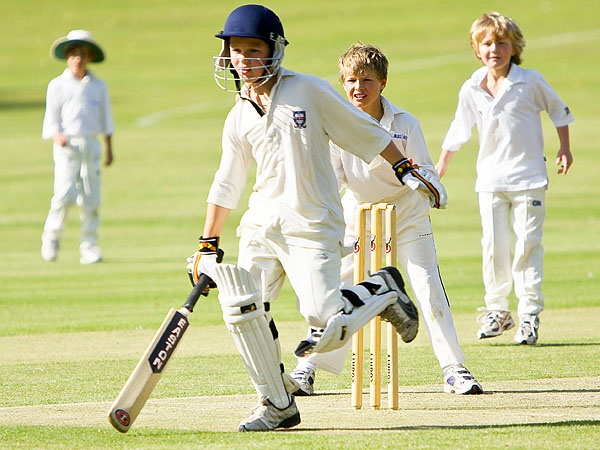 8K0E9805-76 - The Abbey vs OBH U9 Cricket June 08