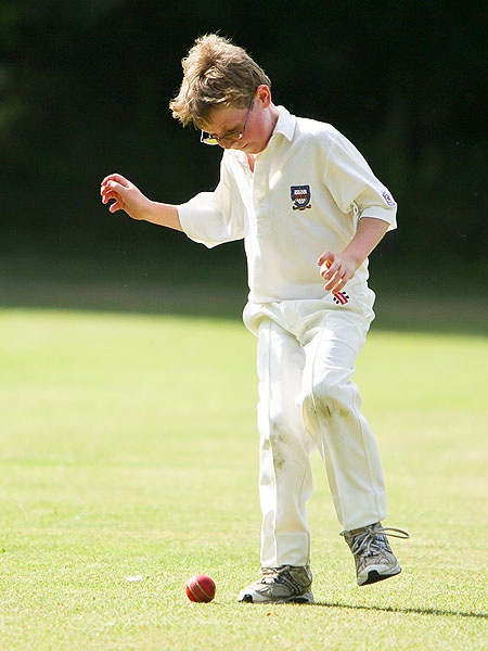 8K0E9281-54 - The Abbey vs OBH U9 Cricket June 08