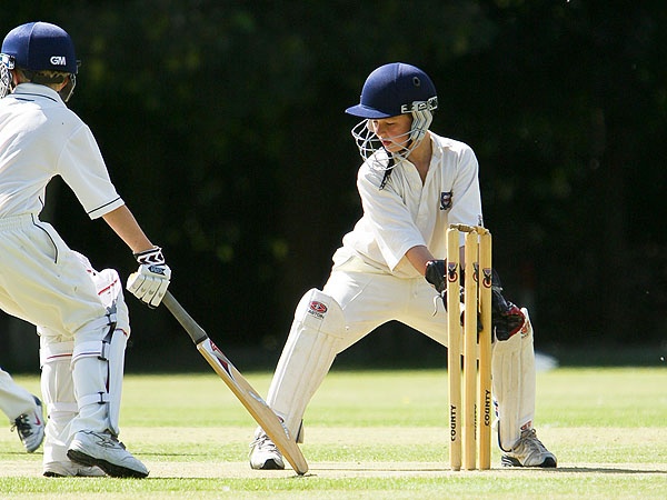 8K0E8733-34 - The Abbey vs OBH U9 Cricket June 08