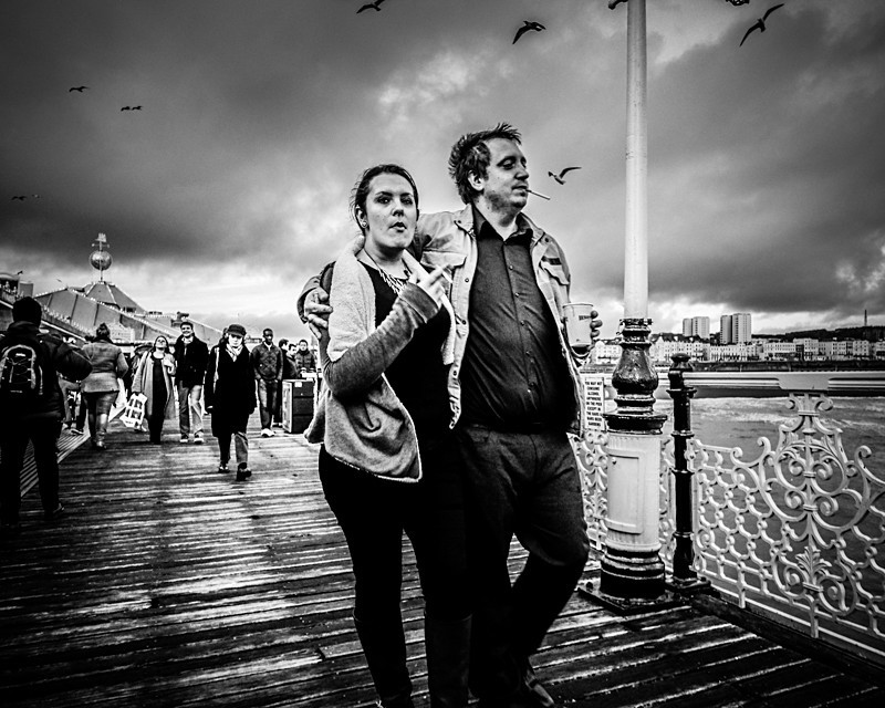 Arm in arm - Street