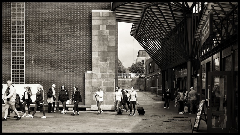  - People make Glasgow
