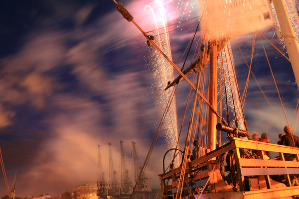 Festival of the Sea Fireworks, Bristol _B030 - Bristol Landscape Photography