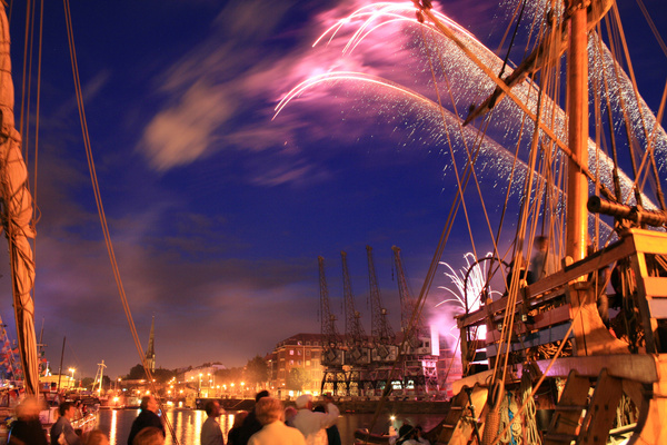 Fireworks in the harbour _B3231 - Bristol Landscape Photography