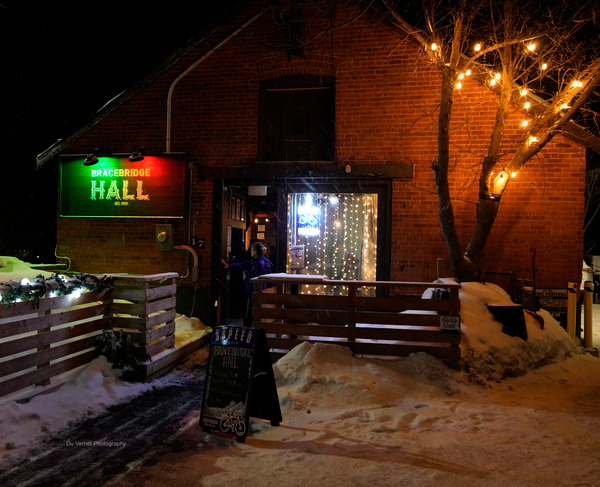 DUV5853l - OutfromtheCold Fundraiser Concert-Bracebridge Hall