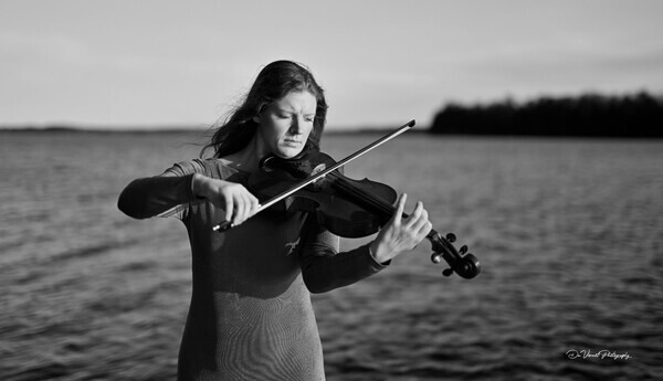 Anneke25-11bw - Anneke