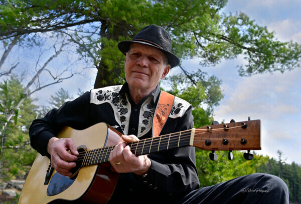 NeilGuitar25-6 - Neil Hutchinson