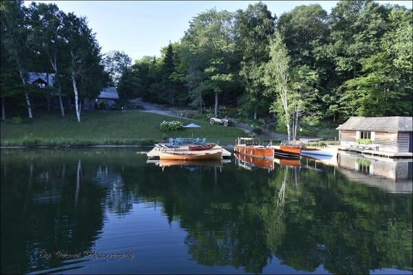 law18-063 - Boats of Law