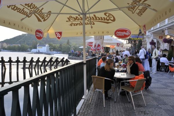 cz010509-358 - Prague to Vienna!