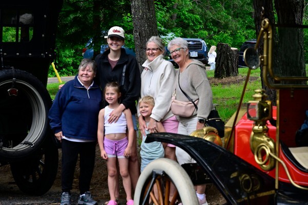 HorseCarr26-174 - HorselessCarriage26