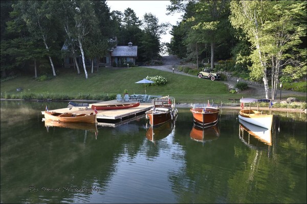 law18-083 - Boats of Law