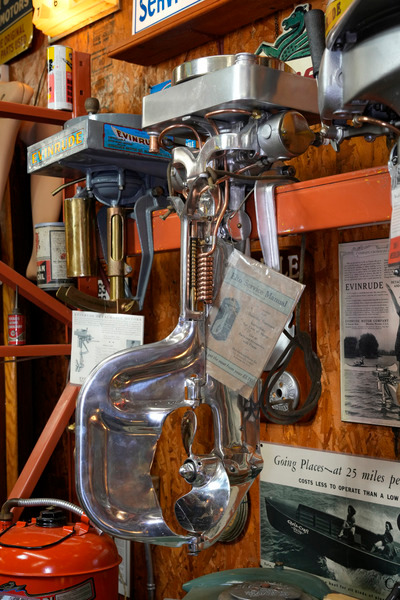 _DUV4250 - Outboards