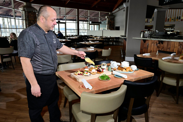 _DUV2776 - Deerhurst Drift