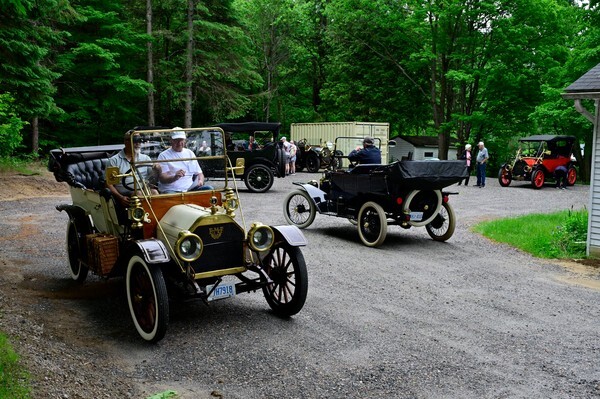 HorseCarr26-68 - HorselessCarriage26