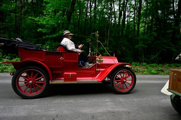 HorseCarr26-47 - HorselessCarriage26