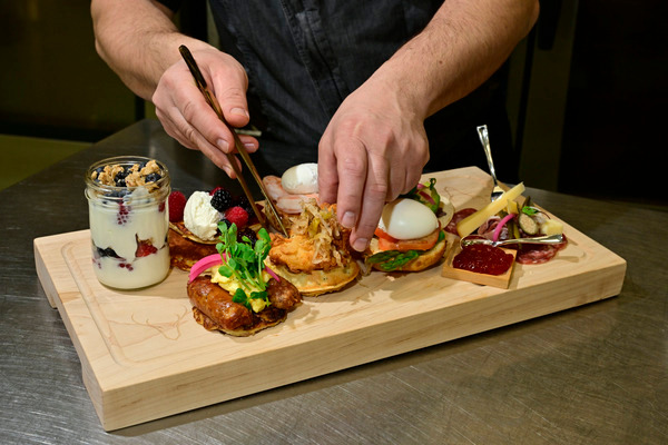 _DUV2751 - Deerhurst Drift