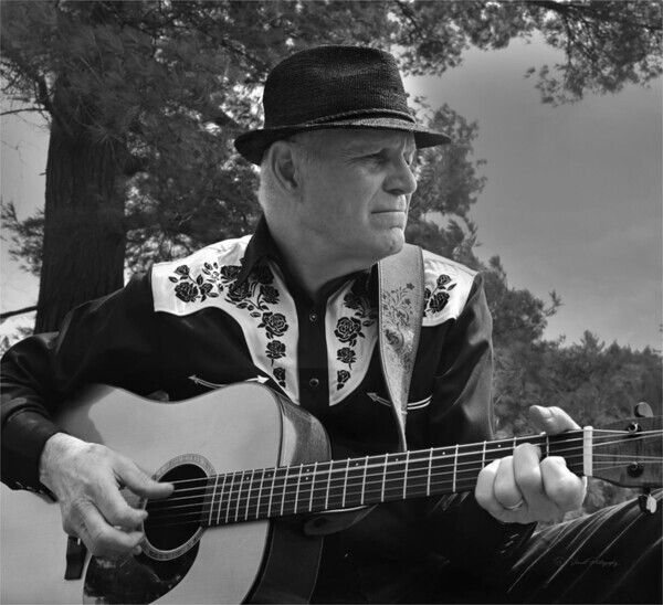 NeilGuitar25-3bbw - Neil Hutchinson