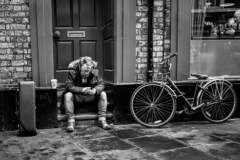 Communicating Door 01 - Street