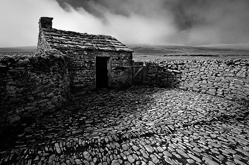 Black Scar House 01 - Man-Made