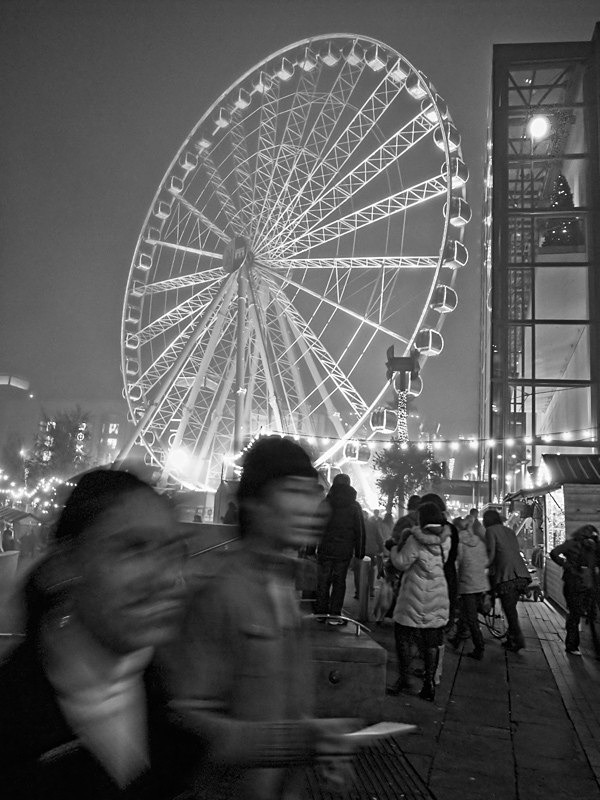 Christmas Wheel - Street