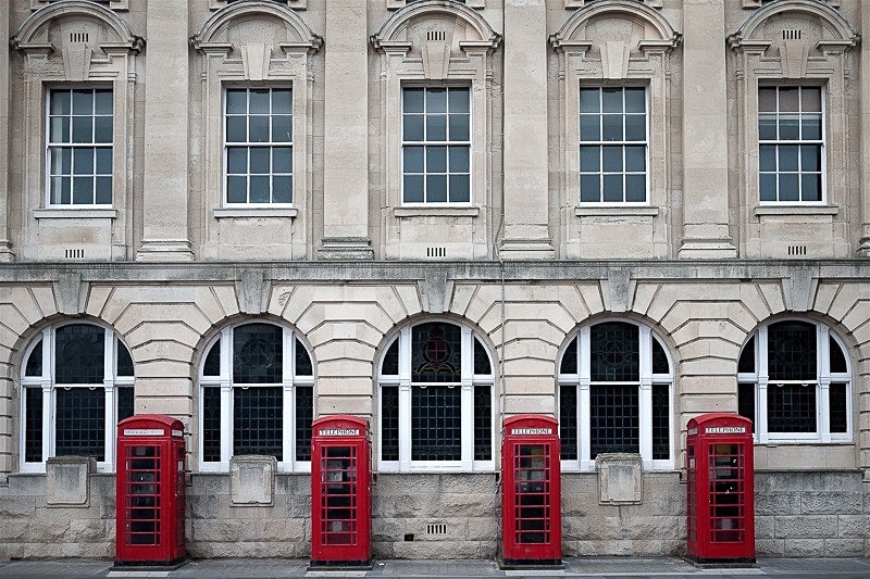 Immobile Phones C - Colour