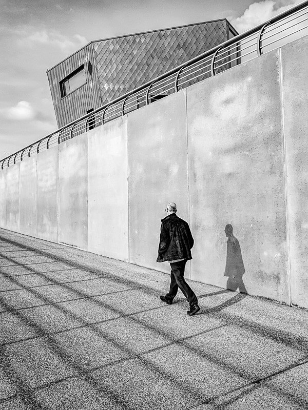 The Wedding Chapel 05 - Street