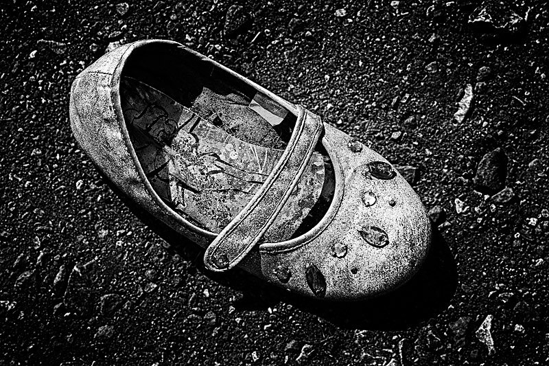 Lost Shoe 01 - A Closer Look