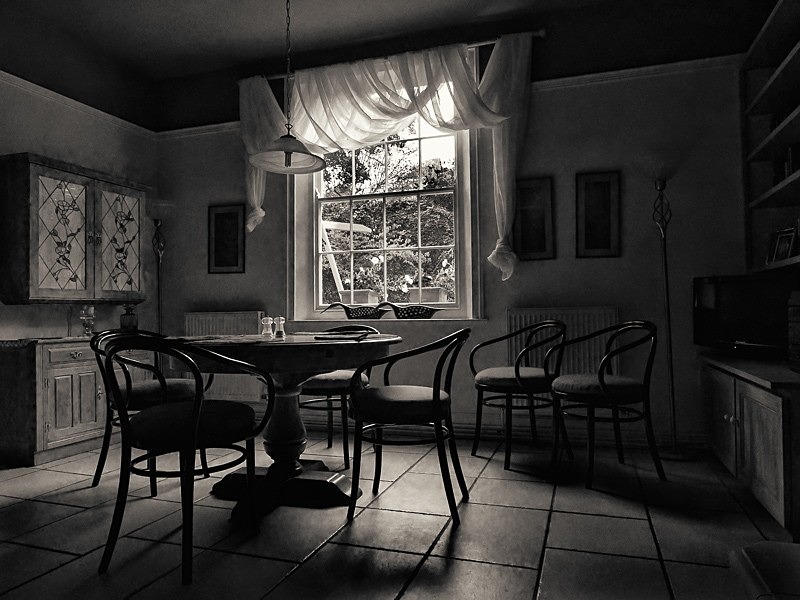 Delapre Dining Room 01 - Man-Made