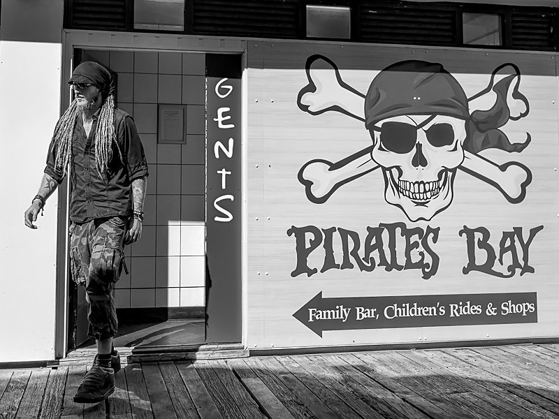 Pirates Bay 01 - Street