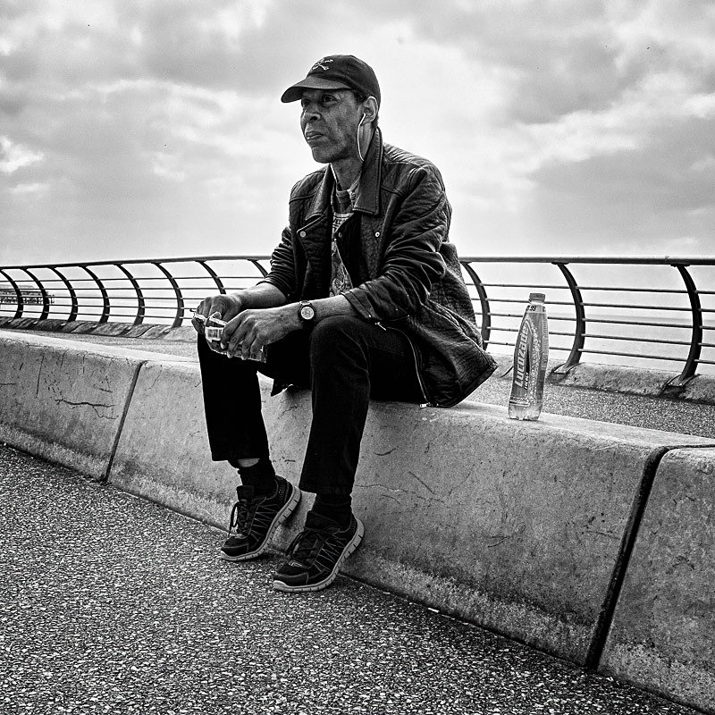 Chillin by the Sea 01 - Street