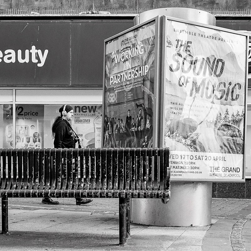 The Sound of Music 01 - Street
