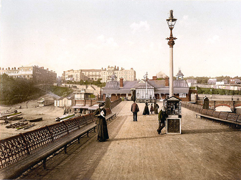 Southend Pier 4 - Old Photos of Southend