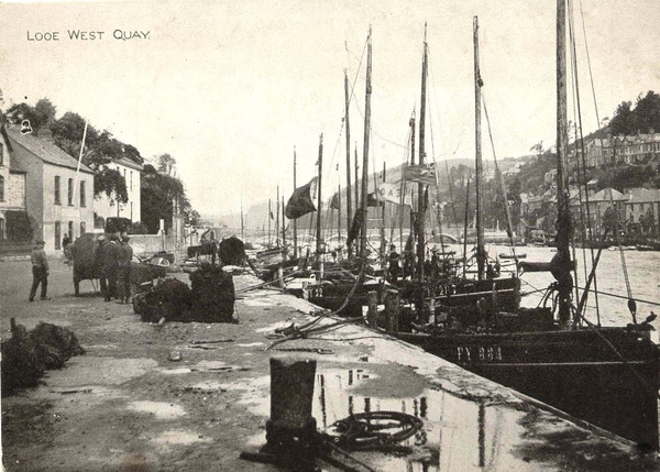West Looe Quay 7 - Old Photos of Looe