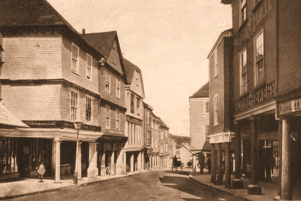 Totnes Butterwalk Fore St 4 - Old Photos of Totnes