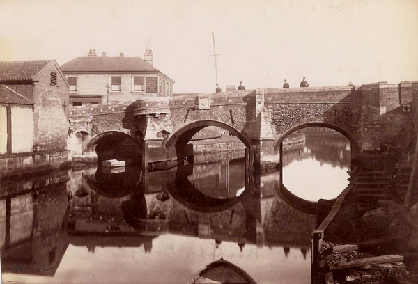 Norwich Bishops Bridge 5 - Old Photos of Norwich