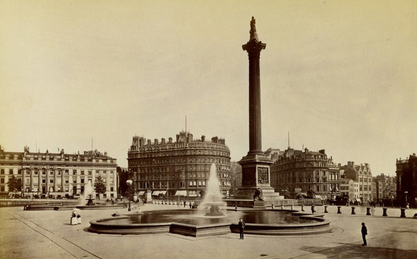 London Trafalgar Square 31 - Old Photos of London