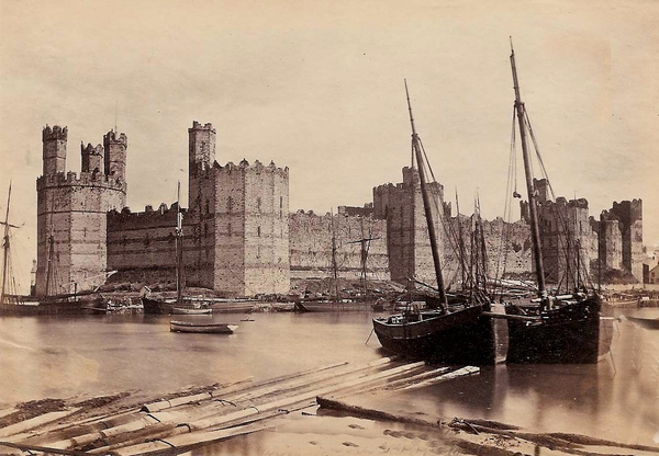 Carnarvon Castle 3 - Old Photos of Anglesey