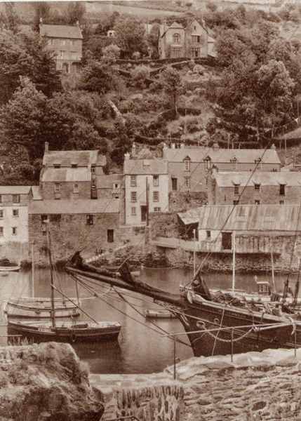 Polperro Harbour 26 - Old Photos of Polperro