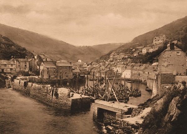 Polperro Harbour 19 - Old Photos of Polperro