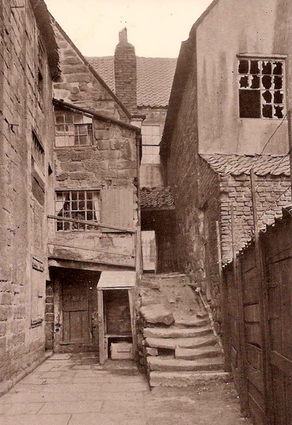 Whitby Arguments Yard 15 - Old Photos of Whitby
