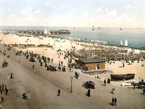 Yarmouth Britannia Pier and Parade 5 - Old Photos of Yarmouth