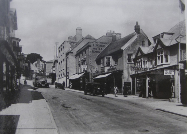 Lyme Regis Broad Street 1 - Old Photos of Lyme Regis